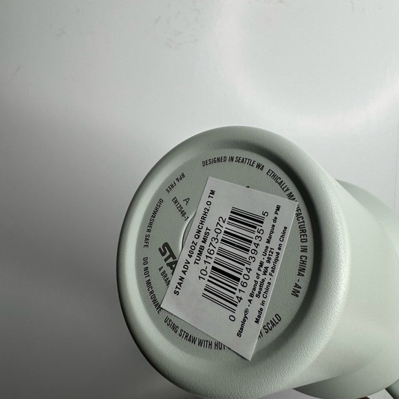 Stanley FlowState Quencher H2.0 Tumbler / 40oz / Color: Mist - Picture 6 of 12